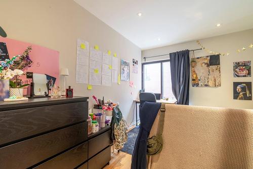 Bedroom - 3566 Rue St-Dominique, Montréal (Le Plateau-Mont-Royal), QC - Indoor Photo Showing Bedroom