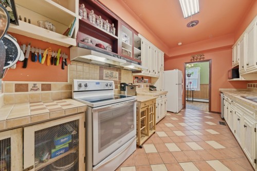 Cuisine - 491 Rue Dufferin, Stanstead - Ville, QC - Indoor Photo Showing Kitchen