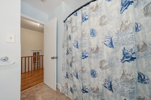 Salle de bains - 491 Rue Dufferin, Stanstead - Ville, QC - Indoor Photo Showing Bathroom