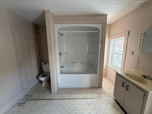 75 Cove Road, Conquerall Bank, NS 