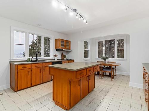 11 Lindsay Hill, Bedford, NS 