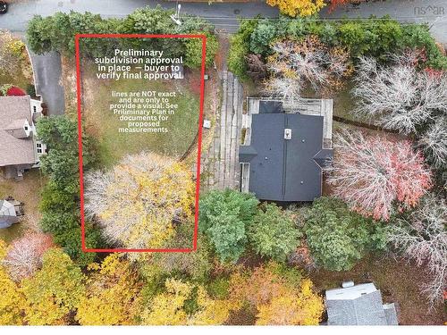 11 Lindsay Hill, Bedford, NS 