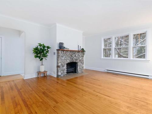 11 Lindsay Hill, Bedford, NS 