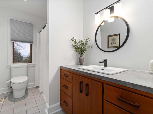 11 Lindsay Hill, Bedford, NS 