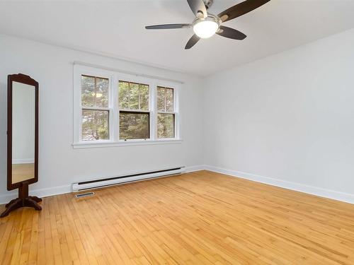 11 Lindsay Hill, Bedford, NS 