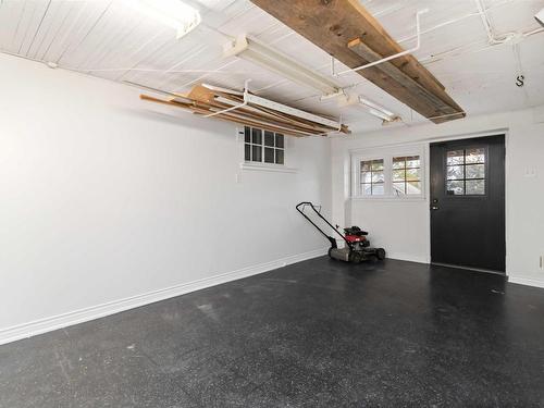 11 Lindsay Hill, Bedford, NS 