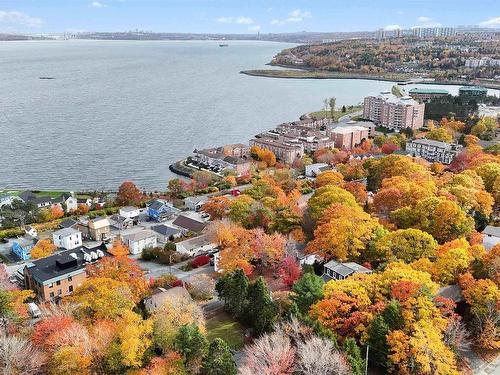 11 Lindsay Hill, Bedford, NS 