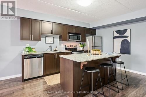 204 - 25 Kay Crescent, Guelph (Pineridge/Westminster Woods), ON - Indoor Photo Showing Kitchen With Stainless Steel Kitchen