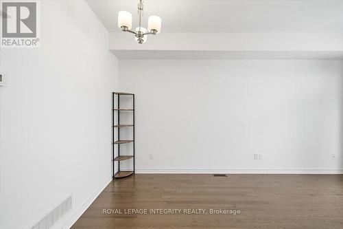 41 Carabiner Private, Ottawa, ON - Indoor Photo Showing Other Room