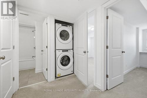 41 Carabiner Private, Ottawa, ON - Indoor Photo Showing Laundry Room