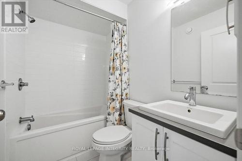 359 Axis Way, Ottawa, ON - Indoor Photo Showing Bathroom