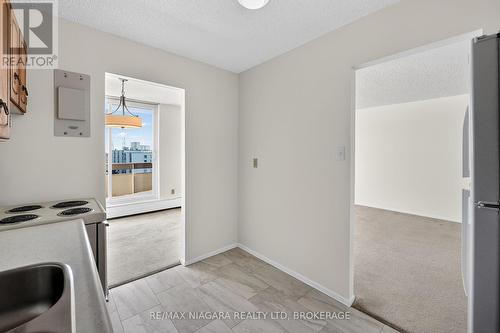 kitchen - 1003 - 365 Geneva Street, St. Catharines (Fairview), ON - Indoor