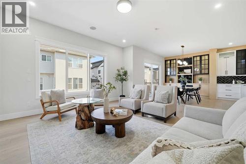 425 Watercrest Place, Chestermere, AB - Indoor Photo Showing Living Room