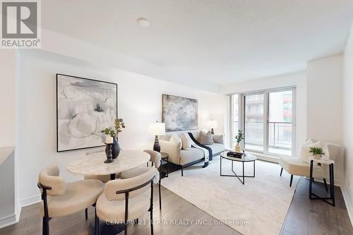 405 - 27 Rean Drive, Toronto, ON - Indoor Photo Showing Living Room