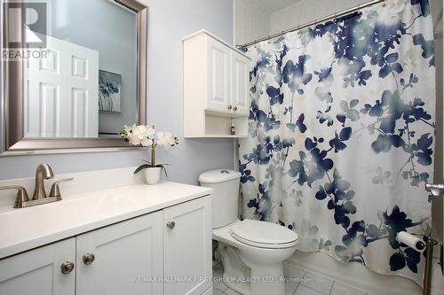 1010 Glenbourne Drive, Oshawa, ON - Indoor Photo Showing Bathroom