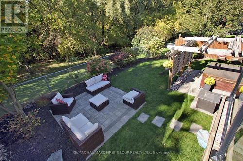 1010 Glenbourne Drive, Oshawa, ON - Outdoor