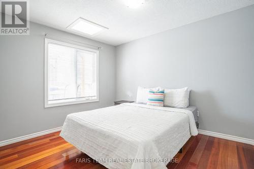 6950 Yonge Street, Innisfil, ON - Indoor Photo Showing Bedroom