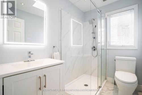 6950 Yonge Street, Innisfil, ON - Indoor Photo Showing Bathroom