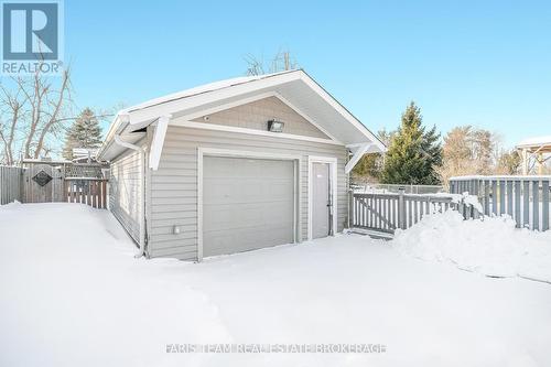 6950 Yonge Street, Innisfil, ON - Outdoor With Exterior