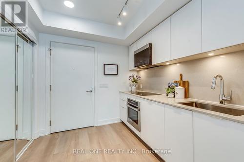 921N - 9 Clegg Road, Markham, ON - Indoor Photo Showing Kitchen