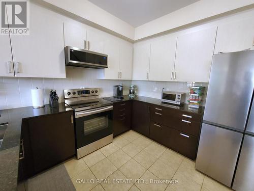124 Countryman Road, East Gwillimbury, ON - Indoor Photo Showing Kitchen