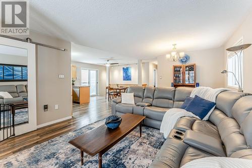 53 Butternut Drive, Barrie, ON - Indoor Photo Showing Living Room