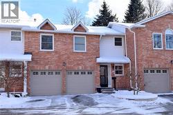 230 MEADOWBROOK Drive Unit# 8  Ancaster, ON L9G 4V2