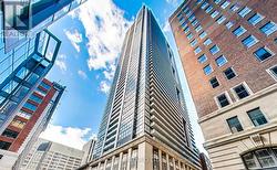 4717 - 70 TEMPERANCE STREET  Toronto, ON M5H 0B1