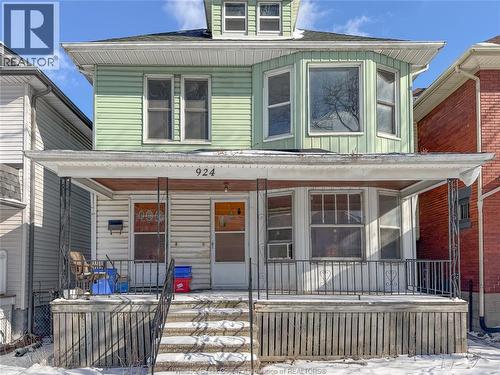 924 WINDERMERE  Windsor, ON N8Y 3E4