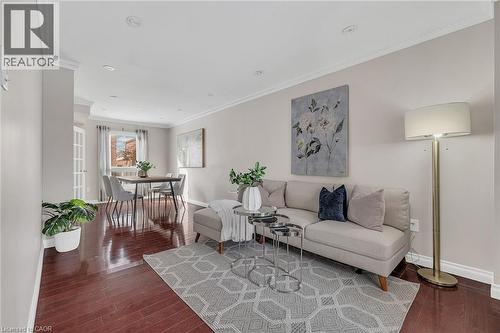3390 Columbine Crescent, Mississauga, ON - Indoor Photo Showing Living Room
