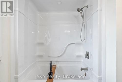 165 Jack'S Way, Wellington North (Mount Forest), ON - Indoor Photo Showing Bathroom