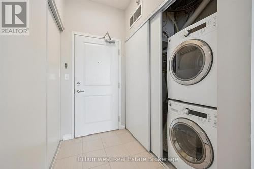 321 - 1440 Gordon Street, Guelph (Pineridge/Westminster Woods), ON - Indoor Photo Showing Laundry Room