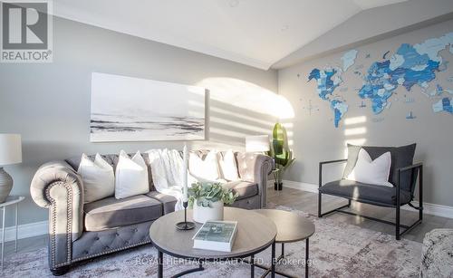 9 Sato Street, Whitby (Williamsburg), ON - Indoor Photo Showing Living Room