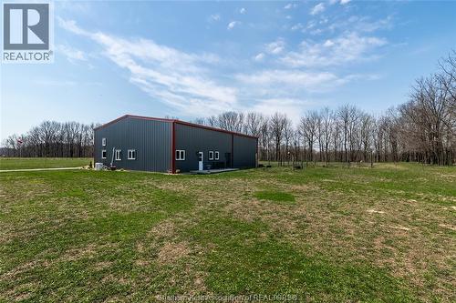 1357 Smith Falls Road, Dawn-Euphemia, ON - Outdoor