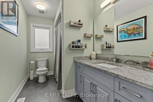 2756 Arrowsmith Court, Fort Erie (Black Creek), ON - Indoor Photo Showing Bathroom