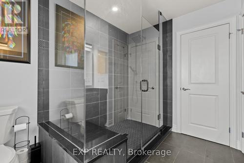 2756 Arrowsmith Court, Fort Erie (Black Creek), ON - Indoor Photo Showing Bathroom