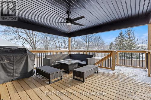 2756 Arrowsmith Court, Fort Erie (Black Creek), ON - Outdoor With Deck Patio Veranda With Exterior