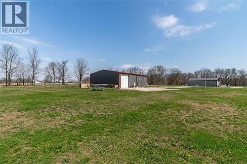 1357 Smithfalls Road, Dawn-Euphemia, ON - Outdoor