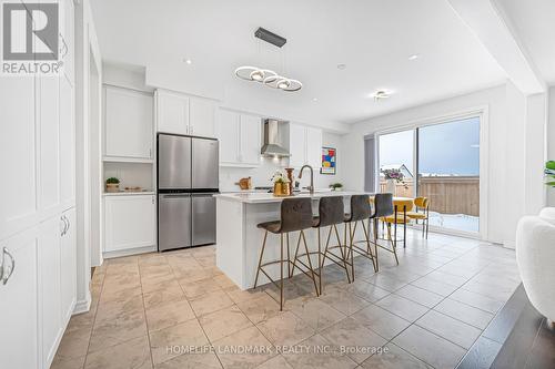 89 Barkerville Drive, Whitby, ON - Indoor Photo Showing Kitchen