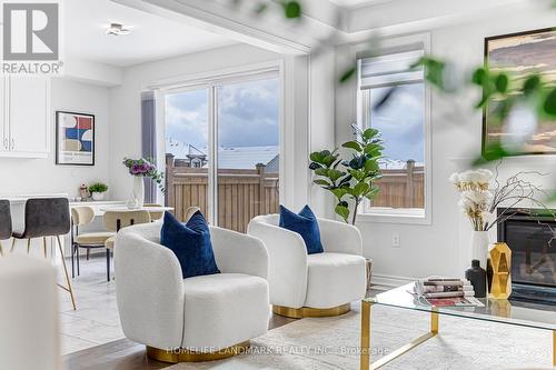 89 Barkerville Drive, Whitby, ON - Indoor Photo Showing Other Room