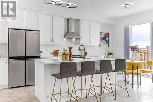 89 Barkerville Drive, Whitby, ON - Indoor Photo Showing Kitchen With Upgraded Kitchen