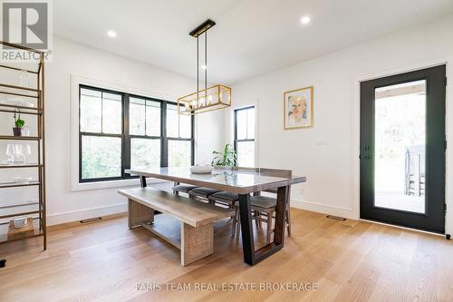 190 Toll Road, King, ON - Indoor Photo Showing Dining Room