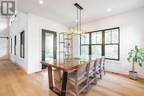 190 Toll Road, King, ON - Indoor Photo Showing Dining Room
