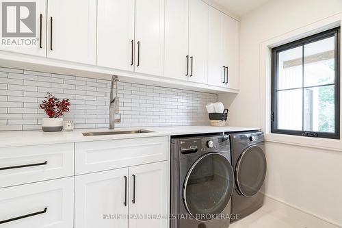 190 Toll Road, King, ON - Indoor Photo Showing Laundry Room
