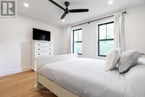 190 Toll Road, King, ON - Indoor Photo Showing Bedroom