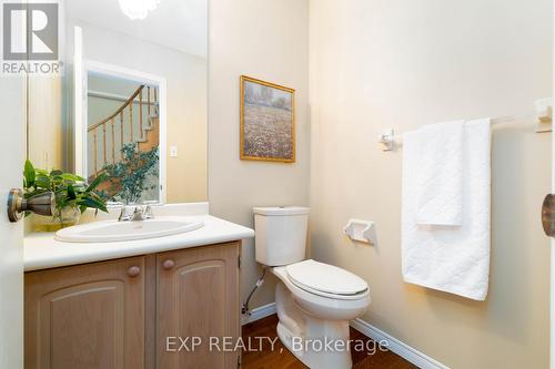 Powder Room - 200 Biscayne Boulevard, Georgina, ON - Indoor Photo Showing Bathroom