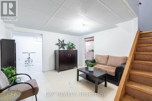 200 Biscayne Boulevard, Georgina, ON - Indoor