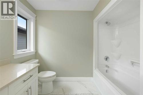 81 Mckenzie Street, Harrow, ON - Indoor Photo Showing Bathroom