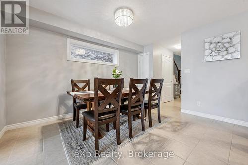139 Couling Crescent, Guelph (Grange Road), ON - Indoor Photo Showing Dining Room