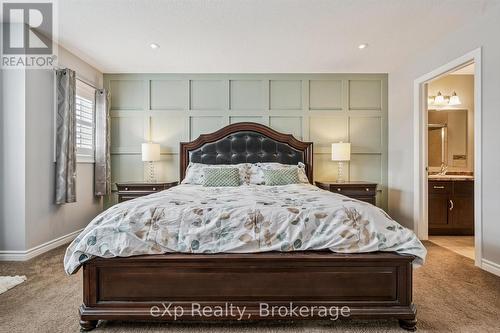 139 Couling Crescent, Guelph (Grange Road), ON - Indoor Photo Showing Bedroom